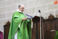Foto 6 - La Parroquia homenajea al sacerdote Antonio García Arroyo por sus 50 años de ministerio