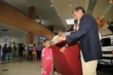 Foto 4 - El hipermercado E. Leclerc acoge el sorteo de regalos de la campaña del grupo NANI