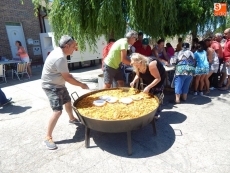 Foto 4 - Un buen plato de arroz para compartir mesa en las fiestas patronales