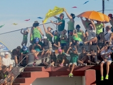 Foto 4 - Una fiesta del agua y de la cerveza anima un fulgurante primer encierro