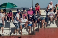 Foto 3 - Una fiesta del agua y de la cerveza anima un fulgurante primer encierro