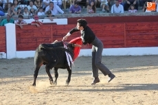 Foto 3 - Los hermanos Castaño y David Salvador, sin suerte con la espada en Vitigudino