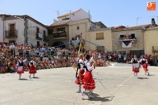 Foto 5 - Los paleos y el baile del cordón ponen la nota tradicional a un San Lorenzo con acento andaluz