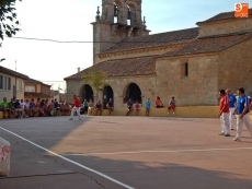 Foto 4 - El deporte, protagonista con el rocódromo y la pelota a mano