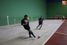 Foto 4 - El campeonato de ‘futbito’ de Vitigudino llega a su recta final con toda la emoción