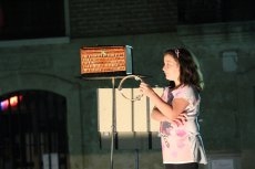 Foto 4 - Los niños disfrutan de la magia de Gele Rodrigo