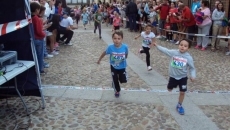 Foto 5 - Solidaridad y deporte se dan la mano en la IV Carrera a favor de Hijos del Maíz