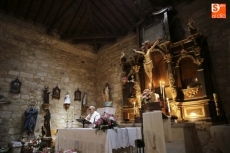 Foto 4 - Los vecinos arropan a San Roque en la misa y procesión 