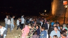 Foto 4 - Los fuegos artificiales iluminan la ciudad en una noche en la que también brilló el Parador