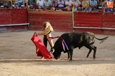 Foto 5 - Alejandro Mora y Antonio Grande cortan sendas orejas en Villarino 