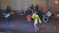 Foto 3 - Catorce grupos ponen color, ritmo y diversión al Concurso de Playback