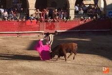 Foto 4 - Iván González siembra el delirio en Villarino tras cortar dos rabos