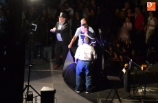 Foto 4 - ‘Calentamiento’ para la Feria con la actuación del Mago Toño