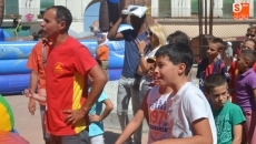 Foto 5 - Cientos de niños participan en el circuito de atracciones de Divertilandia