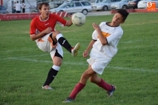 Foto 6 - Larrodrigo y Borussia del Tormes completan las semifinales
