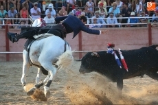 Foto 5 - Triunfo de los rejoneadores Sergio Domínguez y Mario Pérez Langa en Masueco