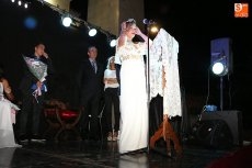 Foto 6 - Las peñas cogen el testigo de los quintos en las Fiestas del Toro