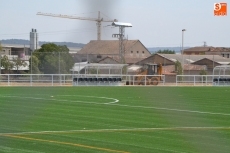 Foto 5 - El campo de césped artificial aún está por desvirgar