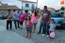 Foto 6 - Animado y divertido desfile de carrozas protagonizado por las peñas