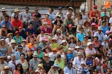 Foto 4 - Multitudinario primer encierro con erales de Santiago López-Chaves