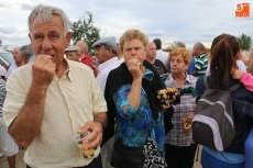 Foto 4 - Miles de personas se dan cita en el ‘Prao’ de Rocoso para ver el desenjaule 