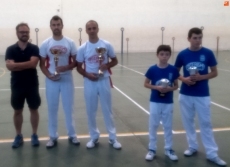 Foto 3 - Cabrerizo II y Arratíbel ganan a Sancho y Telletxea en el partido de pelota en Peñaranda