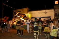 Foto 4 - Espectacular desfile de carrozas con miles de personas en las calles 