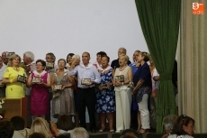 Foto 6 - Bonito homenaje a 38 hombres y mujeres por dar lo mejor en 65 años