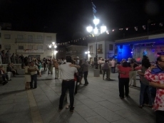 Foto 5 - La diversión sigue con pasodobles y el original lanzamiento del jamón