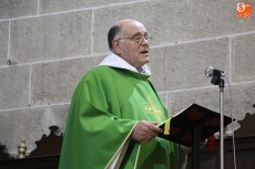 La Parroquia homenajea al sacerdote Antonio Garc&iacute;a Arroyo por sus 50 a&ntilde;os de ministerio