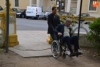 Foto 2 - La Corporación experimenta cómo se transita por la ciudad en silla de ruedas