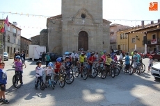 Foto 5 - Las fiestas de las Madrinas comienzan de la forma más solidaria 