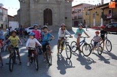 Foto 4 - Las fiestas de las Madrinas comienzan de la forma más solidaria 