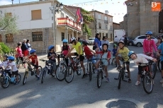 Foto 3 - Las fiestas de las Madrinas comienzan de la forma más solidaria 