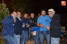 Foto 6 - El buen humor, el baile y la música, ambientan la noche de fiesta