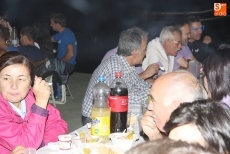 Foto 5 - Una gran cena para coger fuerzas desde el inicio en las fiestas de Las Madrinas
