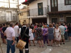 Foto 4 - Un libro refleja la historia visual, vivencial y sentimental del pueblo 