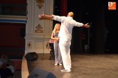 Foto 4 - El espectáculo de variedades llena el Teatro Cervantes