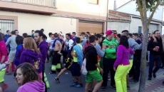 Foto 3 - Los jóvenes se lo pasan en grande en una divertida Alborada