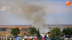 Foto 4 - Un incendio en la autovía A-62 sorprende a los visitantes de la Feria Salamaq