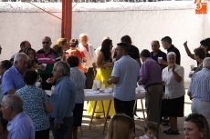 Foto 4 - El Ayuntamiento ejerce la mayordomía con dos roscas para la Virgen del Rosario 