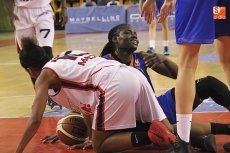 Foto 6 - El baloncesto femenino volvió al Pabellón de Würzburg