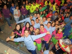 Foto 5 - Los vecinos abarrotan la Plaza para vivir la Nochevieja Villoreja