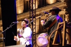 Foto 4 - Una Plaza llena de fabulosas retahílas musicales. Gabriel Calvo y la Fabulosa Retahíla