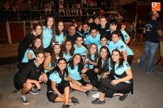 Foto 5 - La Corte de Honor brilla en un divertido desfile de carrozas y en el pregón de Tomasita Martín