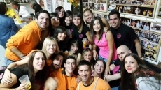 Foto 4 - Las peñas y una gran paella animan las fiestas ante el primer encierro