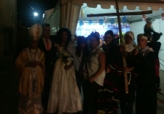 Foto 4 - Un baile de disfraces anima la primera noche de las fiestas en honor a El Cristo