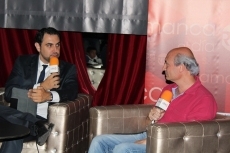 Foto 3 - Los intereses creados