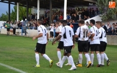 Foto 3 - El Ciudad Rodrigo logra una solvente primera victoria como local ante un rival de su liga