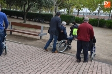 Foto 5 - La Corporación experimenta cómo se transita por la ciudad en silla de ruedas